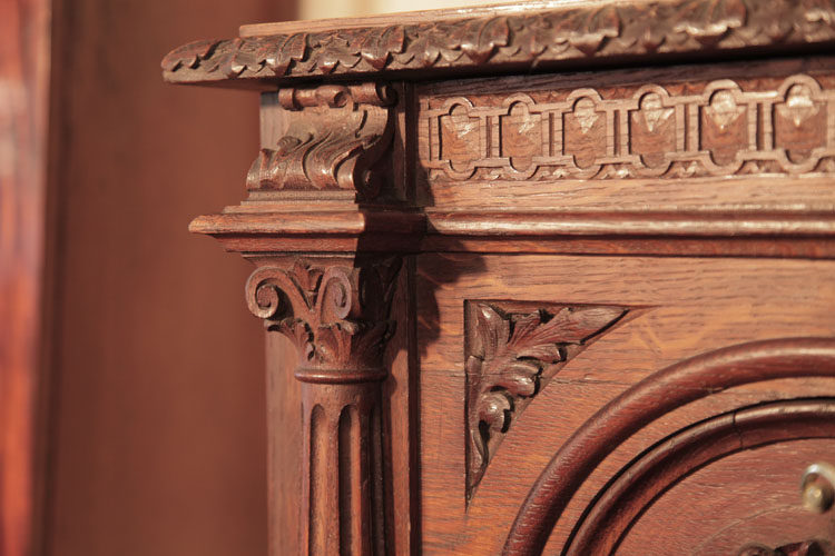 Francke carved Corinthian pilaster detail